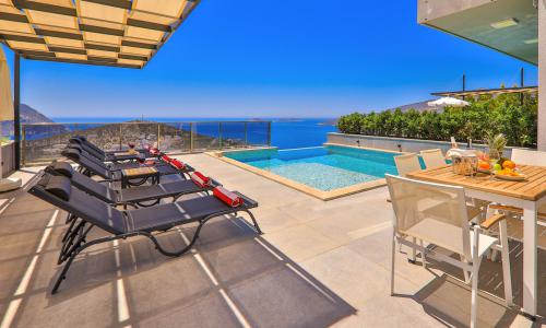 Villa Skylight — 21