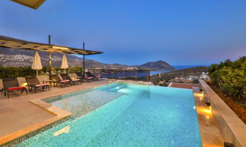 Villa Skylight — 13