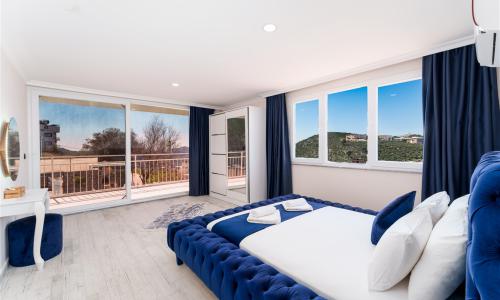 Villa Smyrna — 54