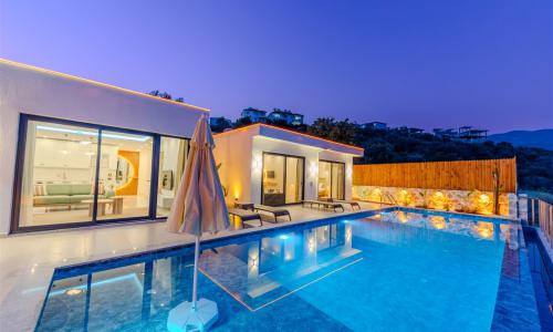 Villa Starliçe 1 — 4