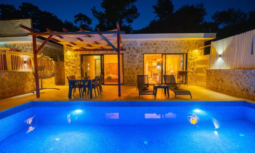 Villa Stone House 2 — 16