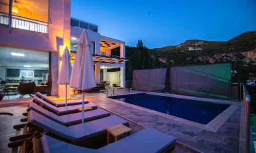 Villa Sultana — 6