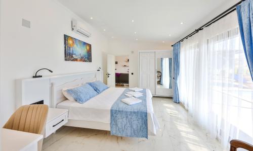 Villa Summery — 49