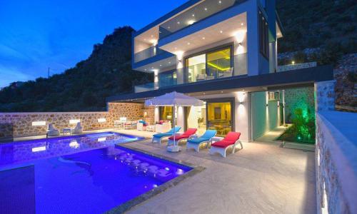Villa Survival — 3