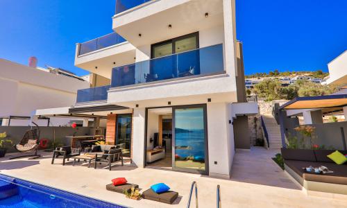 Villa Sweet — 6