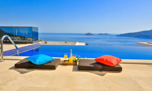 Villa Sweet — 4