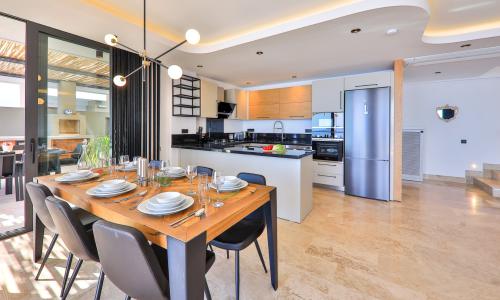 Villa Sweet — 9