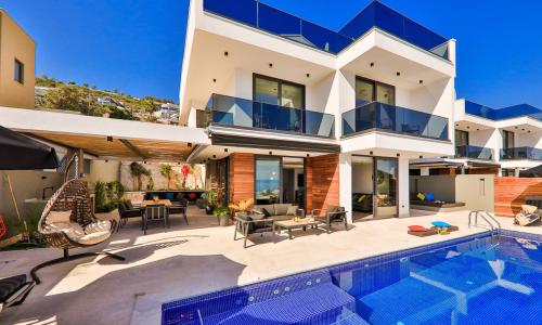 Villa Sweet — 2