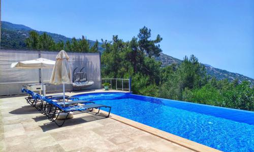 Villa Secret Swiss — 17