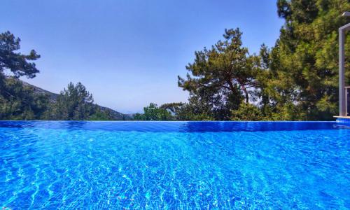 Villa Secret Swiss — 23
