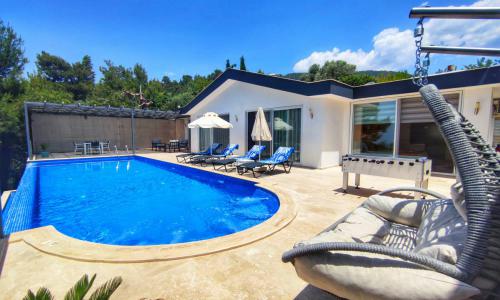 Villa Secret Swiss — 19