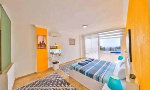 Villa Secret Swiss — 39