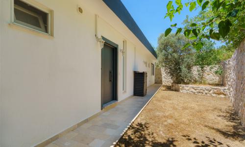Villa Sydney — 64