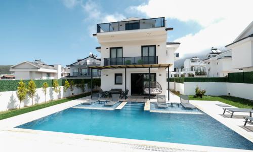 Villa Tahancı 4 — 6