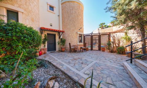 Villa Tashla — 15