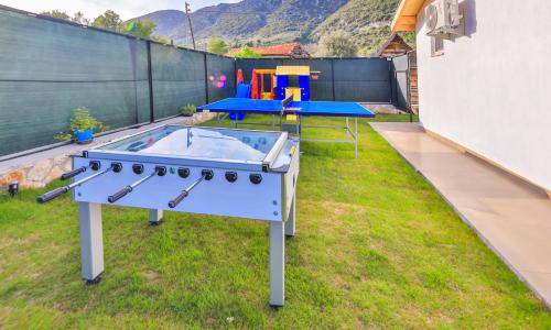 Villa Tawny — 10