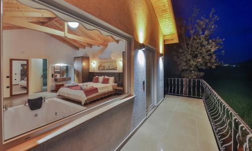 Villa Tawny — 17