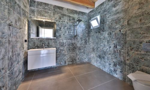 Villa Tawny — 23