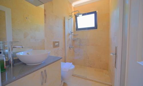 Villa Tepes — 32