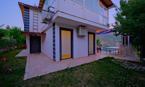 Villa Tepes — 24