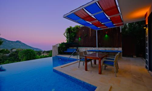Villa Tepes — 15