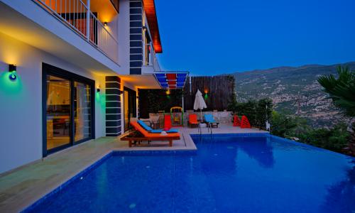 Villa Tepes — 17