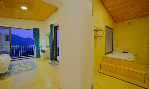 Villa Tepes — 69