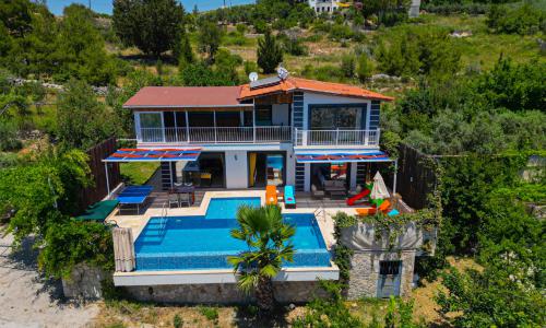 Villa Tepes — 77