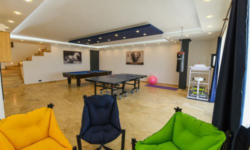 Villa Therapy — 54