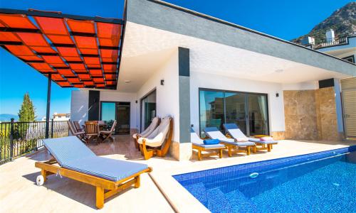 Villa Therapy — 19