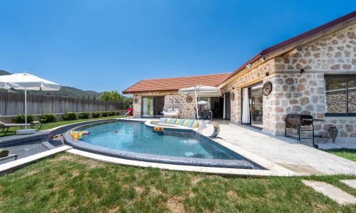 Villa Topcu Stone — 25