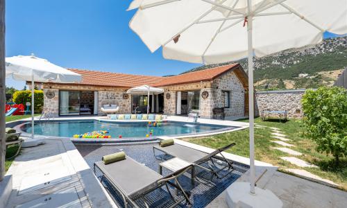 Villa Topcu Stone — 44