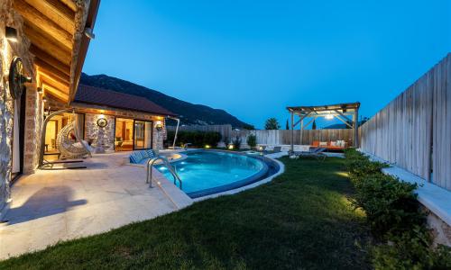 Villa Topcu Stone — 17