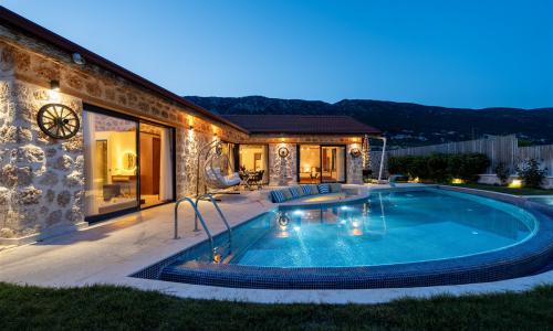 Villa Topcu Stone — 2