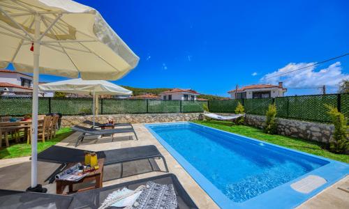 Villa Toscana 5 — 8