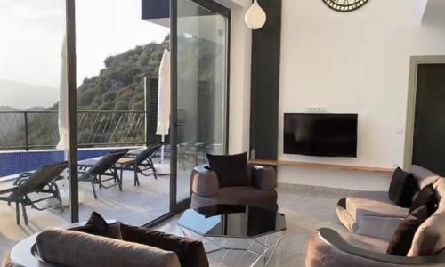 Villa Tria — 24