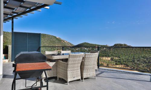 Villa Tria — 30