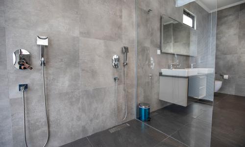 Villa Tria — 36