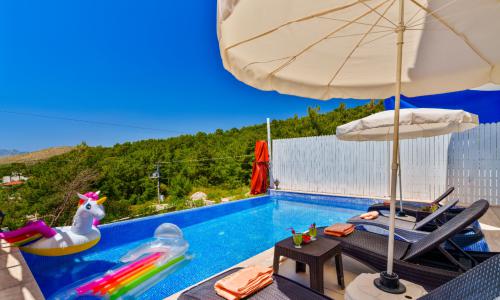 Villa Truva — 11