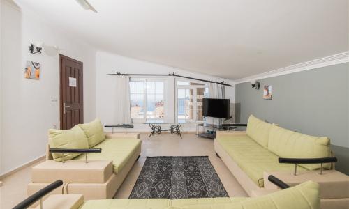 Villa Tulip — 43
