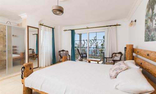 Villa Tulip — 47
