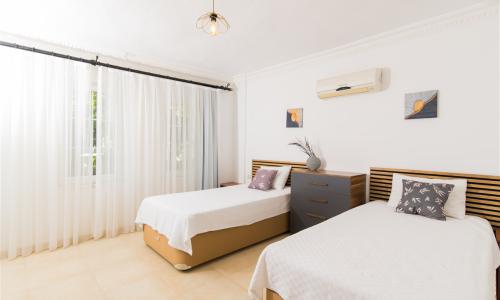 Villa Tulip — 54