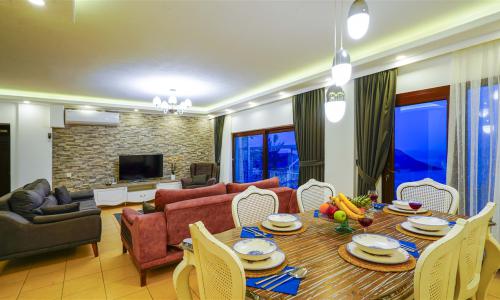 Villa Tuna Akbel — 13
