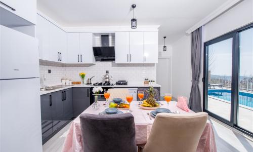 Villa Ural — 23