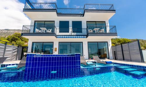 Villa Uranus — 2
