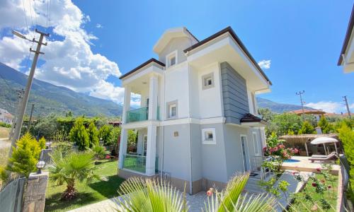 Villa Urartu — 9