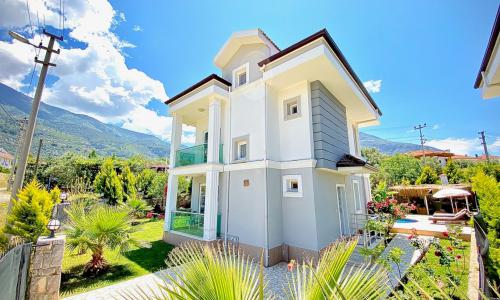 Villa Urartu — 10