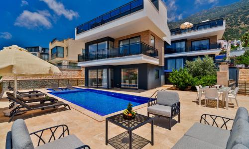 Villa Vala — 1