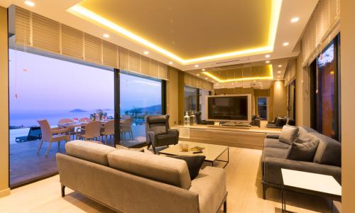 Villa Vogue — 11