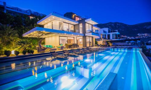 Villa Vogue — 46